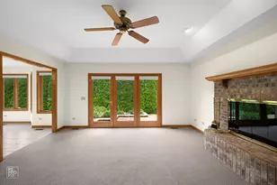589 Edelweiss Dr, Antioch, IL 60002 - Photo 9