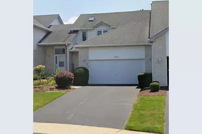 8925 Pheasant Lake Drive, Tinley Park, IL 60487 - Photo 1