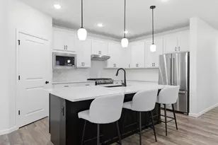 3279 Oak Creek Ln, Aurora, IL 60503 - Photo 7