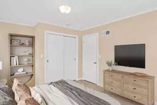 6034 Grove Ct, Morton Grove, IL 60053 - Photo 11