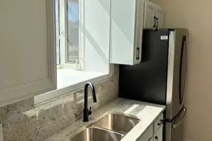 8010 S Ridgeland Ave, Chicago, IL 60617 - Photo 7