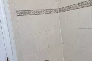 8010 S Ridgeland Ave, Chicago, IL 60617 - Photo 11