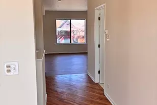 8010 S Ridgeland Ave, Chicago, IL 60617 - Photo 13