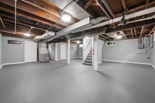 302 Hubbard Ave, Elgin, IL 60123 - Photo 31