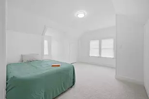 302 Hubbard Ave, Elgin, IL 60123 - Photo 17