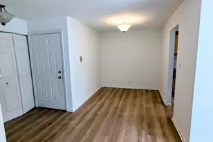 54 Plymouth Ct, Naperville, IL 60565 - Photo 3