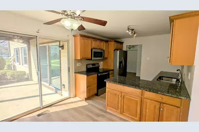 54 Plymouth Court #102D, Naperville, IL 60565 - Photo 5