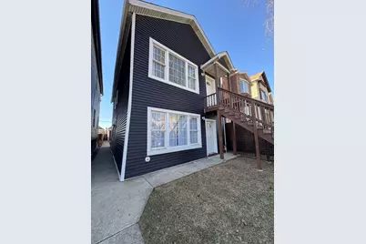 617 W 43rd Place #1, Chicago, IL 60609 - Photo 1