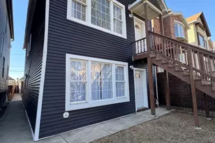 617 W 43rd Pl, Chicago, IL 60609 - Photo 1