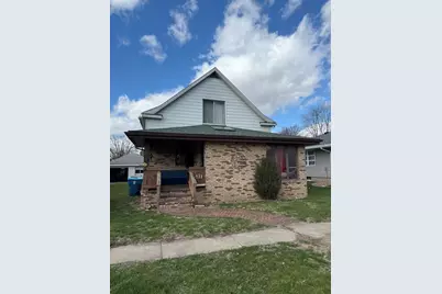 411 W Humiston Street, Pontiac, IL 61764 - Photo 1