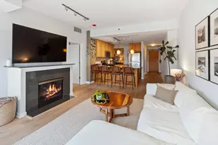 1212 N Wells St, Chicago, IL 60610 - Photo 3