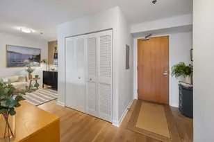 1212 N Wells St, Chicago, IL 60610 - Photo 17