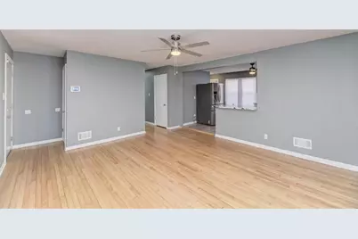 353 W Hickory Street, Chicago Heights, IL 60411 - Photo 5