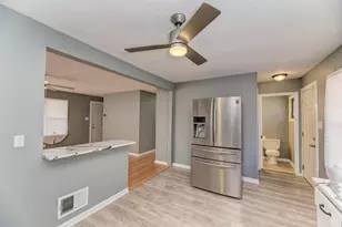 353 W Hickory St, Chicago Heights, IL 60411 - Photo 11