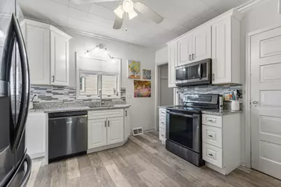 920 W Park Avenue, Joliet, IL 60436 - Photo 9