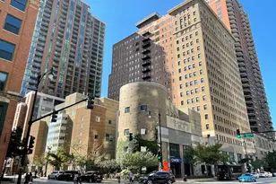 40 E 9th St, Chicago, IL 60605 - Photo 1