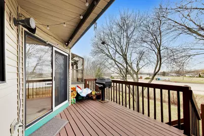 943 W Essex Place, Arlington Heights, IL 60004 - Photo 47