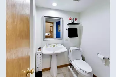 943 W Essex Place, Arlington Heights, IL 60004 - Photo 21