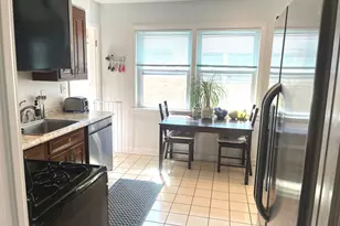 8717 Karlov Ave, Skokie, IL 60076 - Photo 7