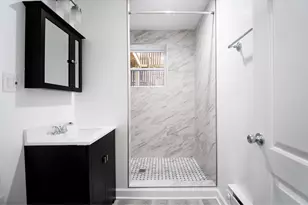 726 W Roscoe St, Chicago, IL 60657 - Photo 9