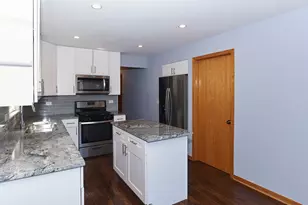 4043 N Wagner Ave, Schiller Park, IL 60176 - Photo 35