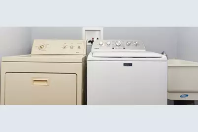 4043 N Wagner Avenue, Schiller Park, IL 60176 - Photo 9