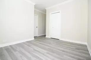 6485 W Roscoe St, Chicago, IL 60657 - Photo 13