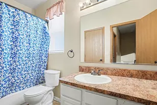 909 Mission Blvd, Joliet, IL 60436 - Photo 9