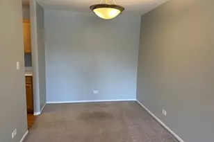 1931 Prairie Square, Schaumburg, IL 60173 - Photo 11