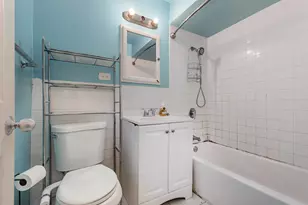 5740 Concord Ln, Clarendon Hills, IL 60514 - Photo 11