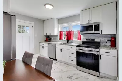 321 S Gilbert Avenue, La Grange, IL 60525 - Photo 3