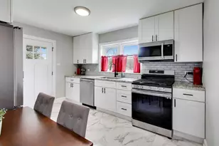 321 S Gilbert Ave, La Grange, IL 60525 - Photo 3