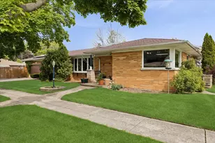 1836 Buckingham Ave, Westchester, IL 60154 - Photo 3