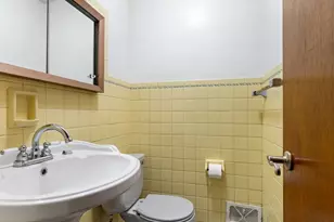 2916 School St, Rockford, IL 61101 - Photo 9