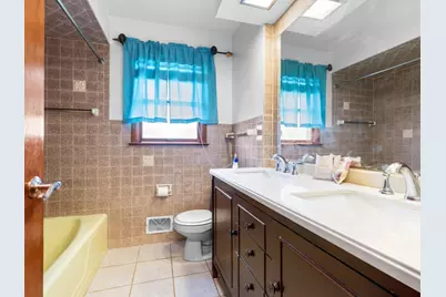 2916 School Street, Rockford, IL 61101 - Photo 7