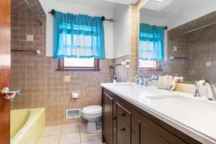 2916 School St, Rockford, IL 61101 - Photo 7