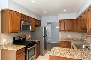 1312 Coventry Cir, Vernon Hills, IL 60061 - Photo 7