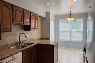 1312 Coventry Cir, Vernon Hills, IL 60061 - Photo 9