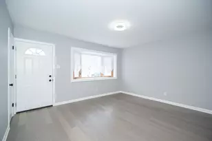 729 Blackhawk Dr, University Park, IL 60484 - Photo 5