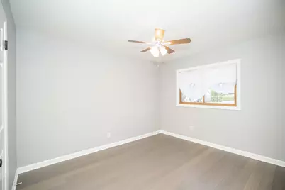 729 Blackhawk Drive, University Park, IL 60484 - Photo 9