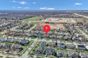 2124 Amelia Ln, Hoffman Estates, IL 60192 - Photo 7