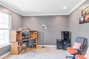 2124 Amelia Ln, Hoffman Estates, IL 60192 - Photo 15