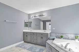 2124 Amelia Ln, Hoffman Estates, IL 60192 - Photo 25