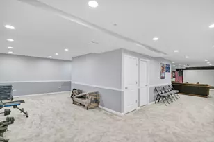 2124 Amelia Ln, Hoffman Estates, IL 60192 - Photo 39