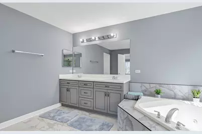 2124 Amelia Lane, Hoffman Estates, IL 60192 - Photo 31