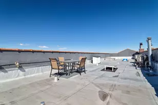 2625 W Belmont Ave, Chicago, IL 60618 - Photo 23