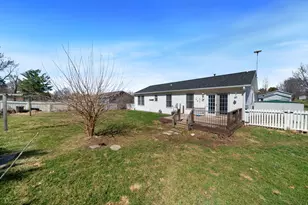 227 Meadow Dr, Orangeville, IL 61060 - Photo 25
