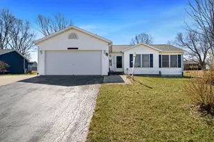 227 Meadow Dr, Orangeville, IL 61060 - Photo 1