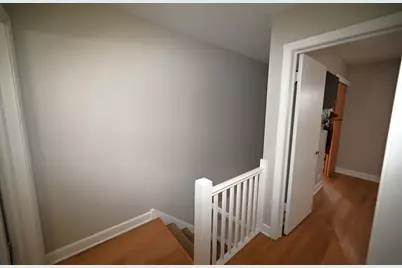 7927 S Jeffery Boulevard, Chicago, IL 60617 - Photo 13