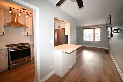 7927 S Jeffery Boulevard, Chicago, IL 60617 - Photo 9